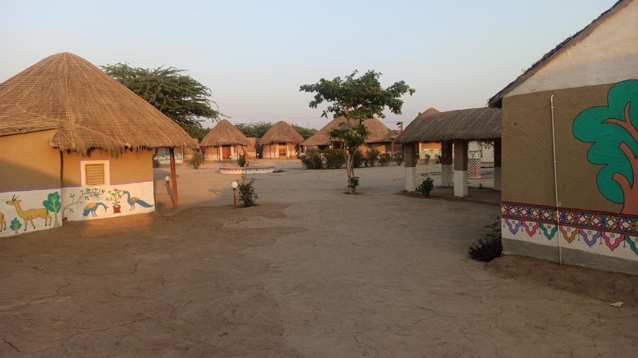 Kutir Craft Village Resort Bherandiāla Exterior foto